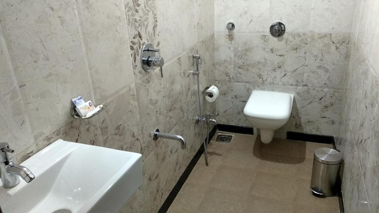Hotel 7 Seas Vagator Esterno foto
