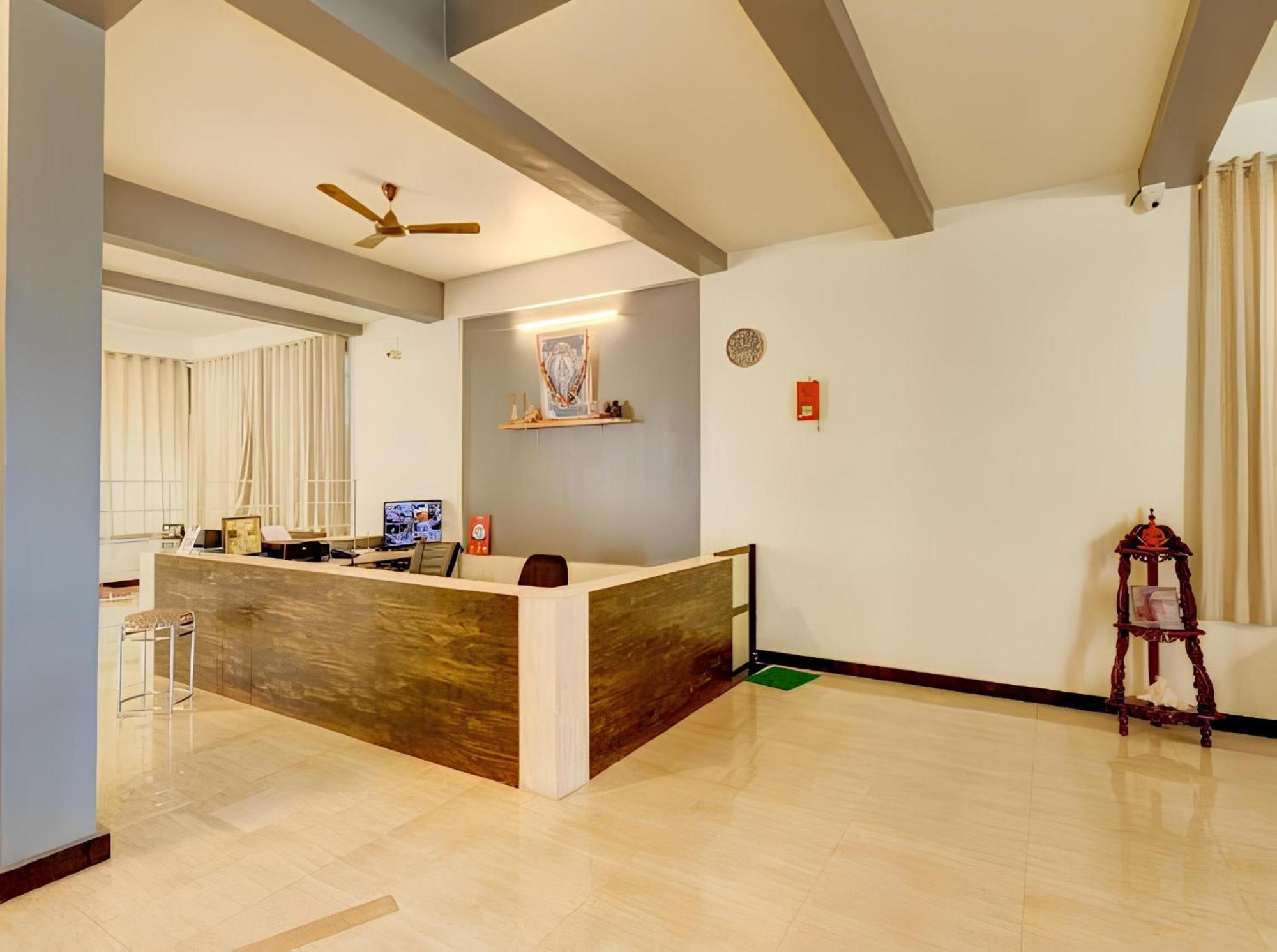 Hotel 7 Seas Vagator Esterno foto
